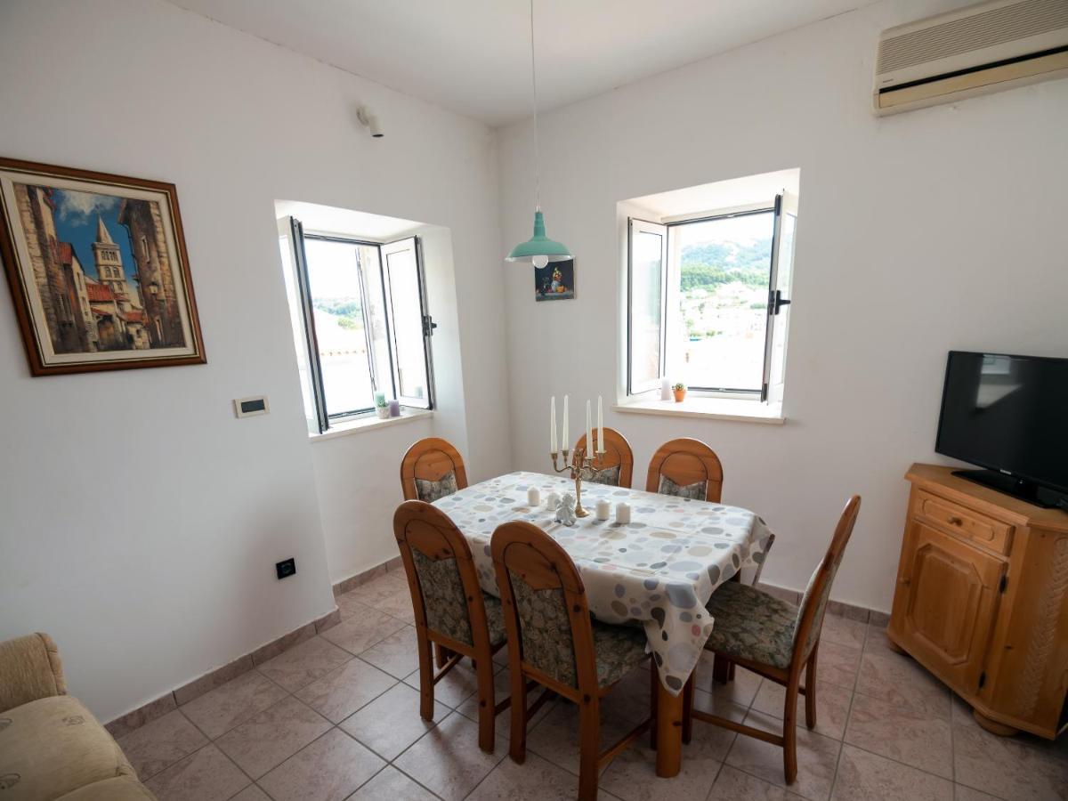 Luise - Four Towers Apartments 拉布 外观 照片